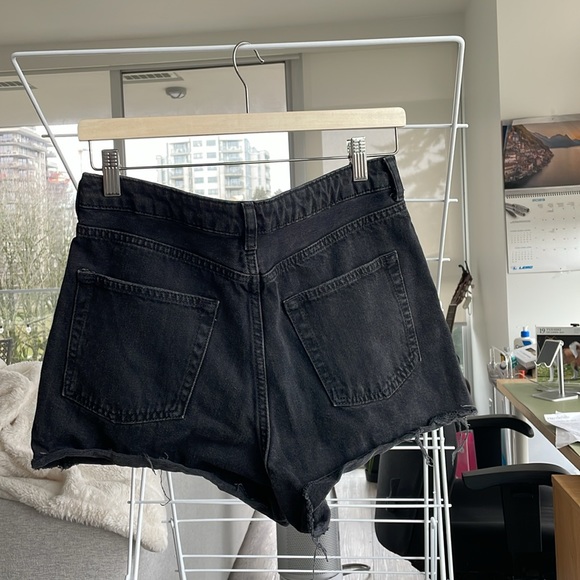 Topshop Denim MOM cutoff shorts - Picture 3 of 4